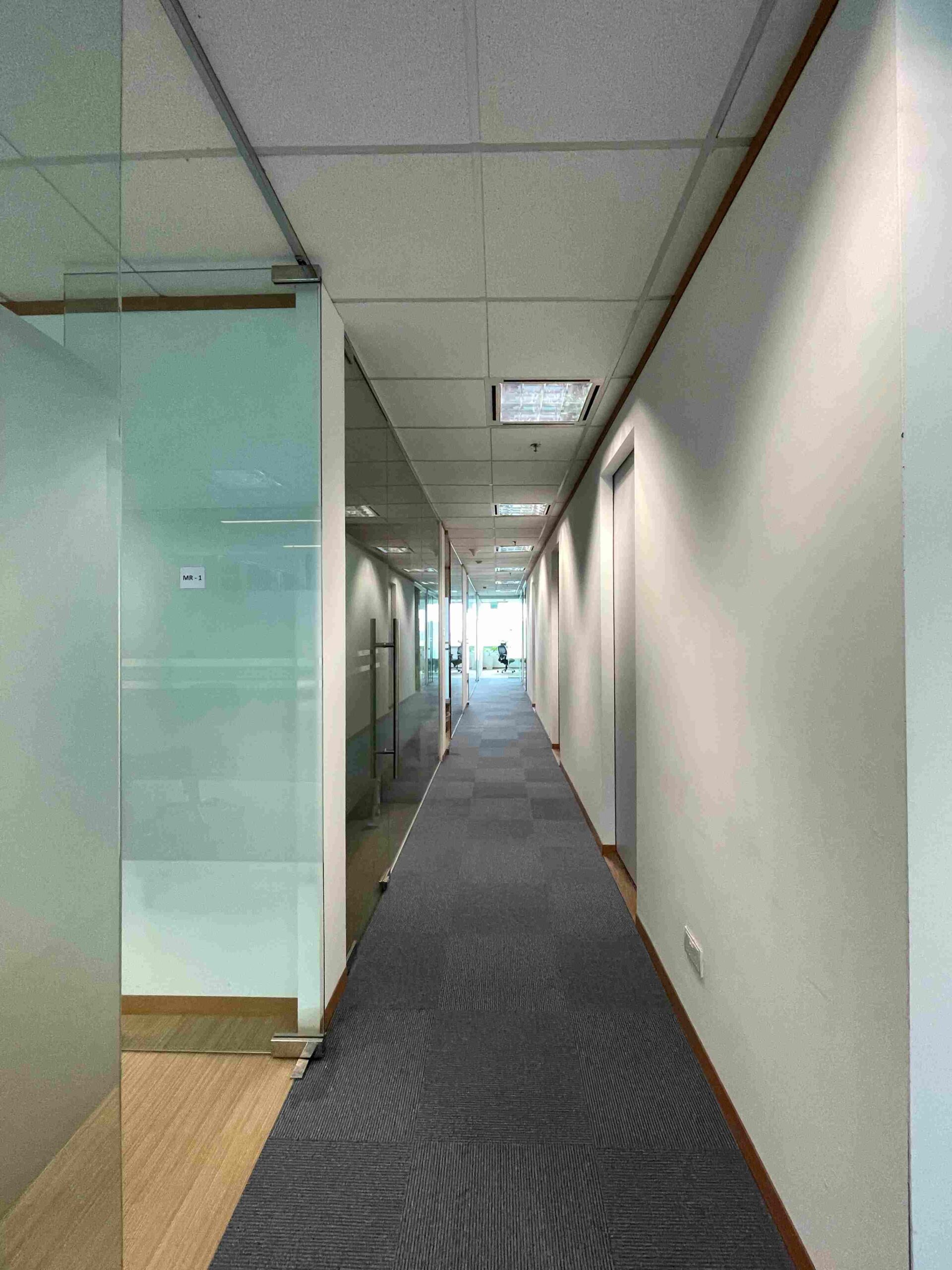 シンガポールでも、日本人目線で働くをデザイン。オフィスのリノベーションの事例紹介ビフォー